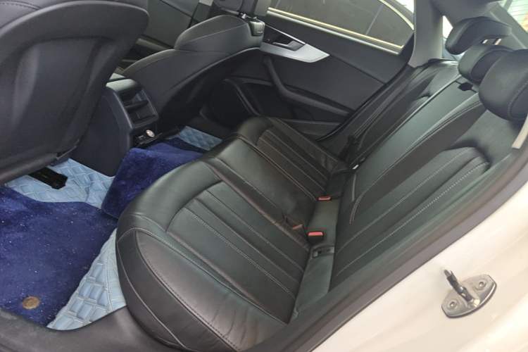 Used Audi A4L 2022 40 TFSI Fashion Dynamic Model Left Rear Seat