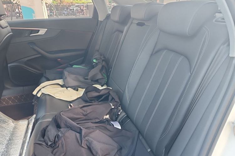 Used Audi A4L 2022 40 TFSI Fashion Dynamic Model Left Rear Seat