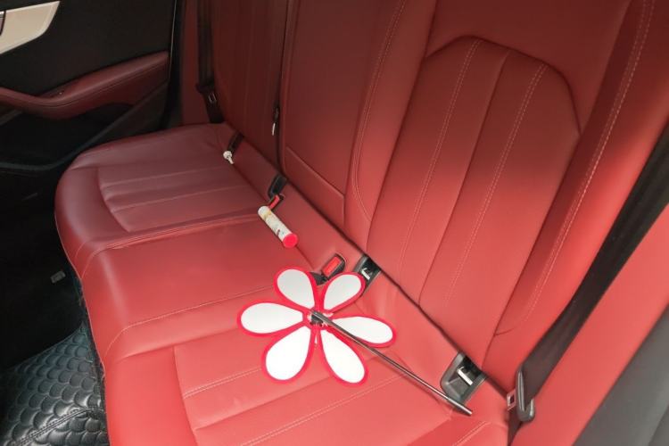 Used Audi A4L 2022 40 TFSI Luxury Dynamic Model Left Rear Seat