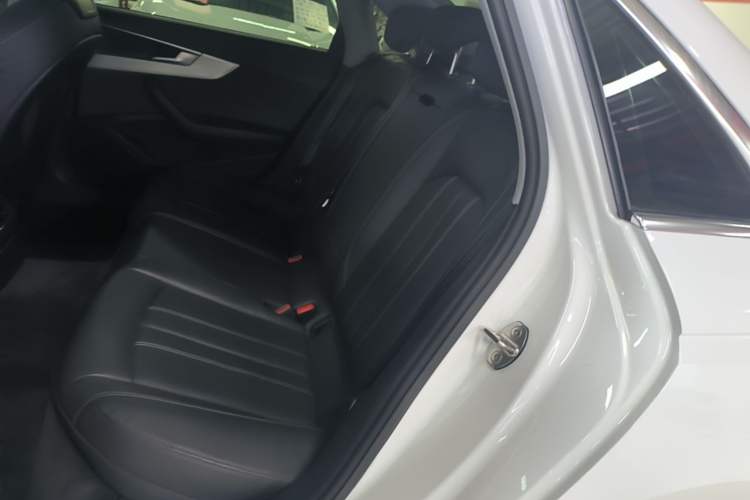 Used Audi A4L 2022 40 TFSI Fashion Dynamic Model Left Rear Seat