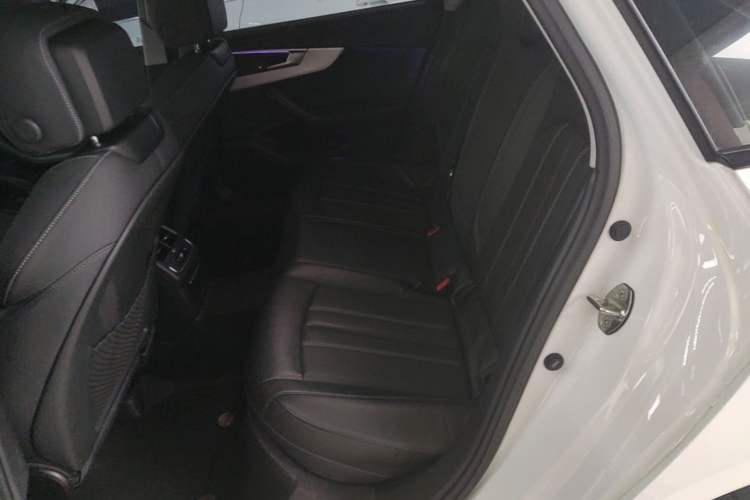 Used Audi A4L 2022 40 TFSI Luxury Dynamic Model Left Rear Seat