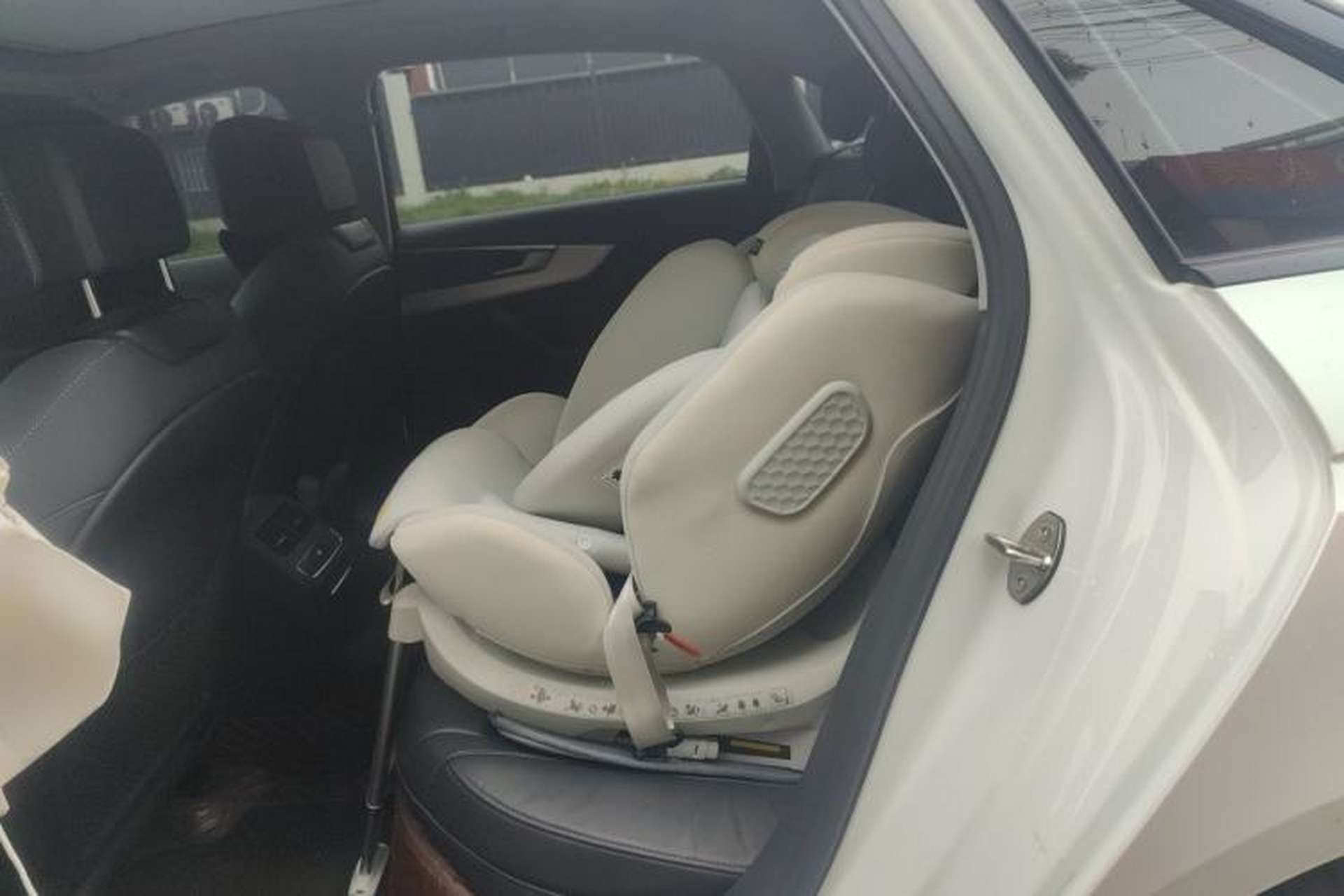 Used Audi A4L 2022 40 TFSI Luxury Dynamic Model Left Rear Seat