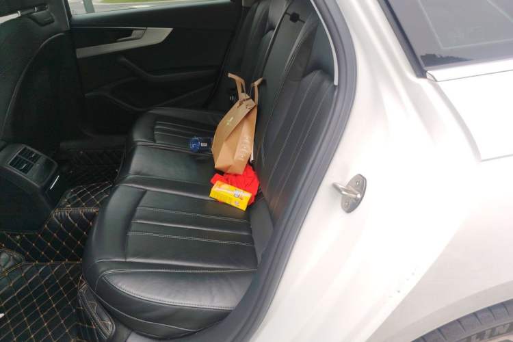 Used Audi A4L 2022 40 TFSI Fashion Dynamic Model Left Rear Seat