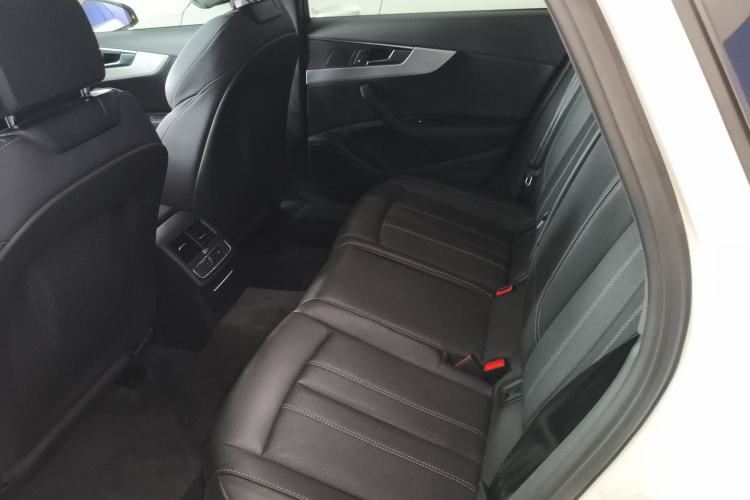 Used Audi A4L 2022 40 TFSI Fashion Dynamic Model Left Rear Seat