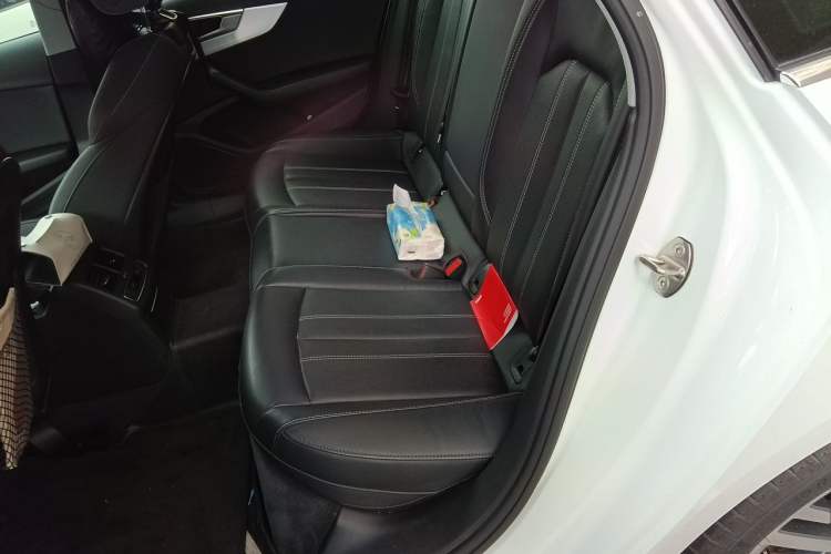 Used Audi A4L 2022 40 TFSI Luxury Dynamic Model Left Rear Seat