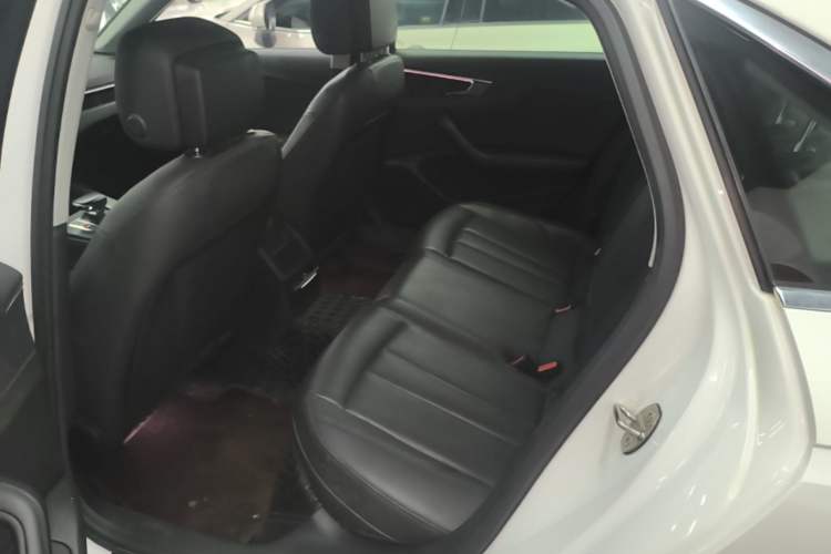 Used Audi A4L 2022 40 TFSI Stylish and Elegant Edition Left Rear Seat