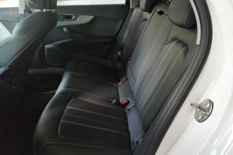 Used Audi A4L 2022 40 TFSI Luxury Dynamic Model Left Rear Seat
