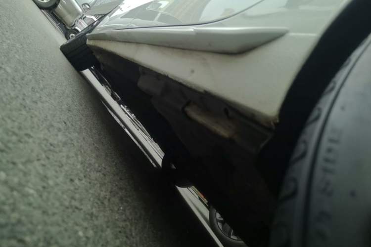 Used Audi A4L 2022 40 TFSI Fashion Dynamic Model Left Side Sill
