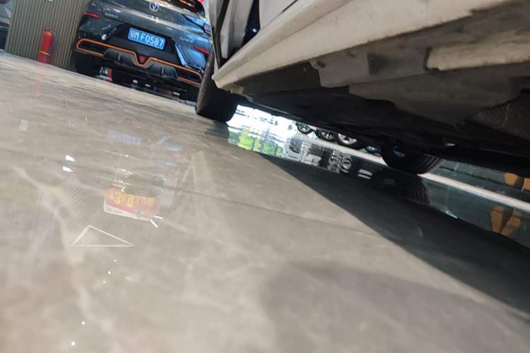 Used Audi A4L 2022 40 TFSI Fashion Dynamic Model Left Side Sill