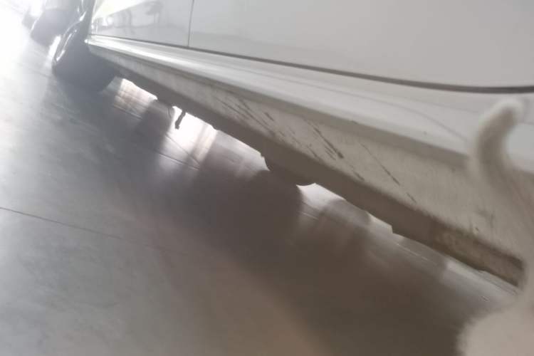 Used Audi A4L 2022 40 TFSI Fashion Dynamic Model Left Side Sill