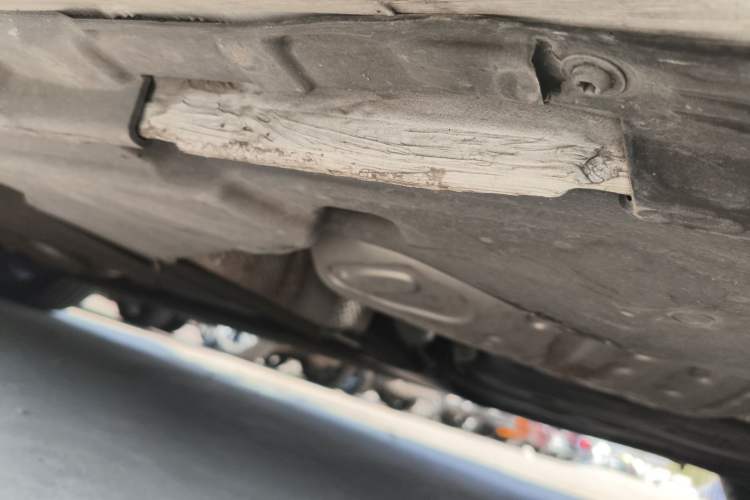 Used Audi A4L 2022 40 TFSI Luxury Dynamic Model Left Side Sill