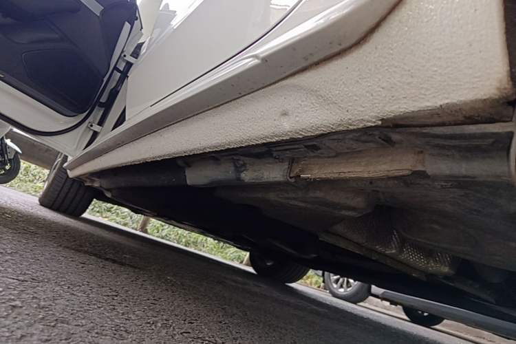 Used Audi A4L 2022 40 TFSI Fashion Dynamic Model Left Side Sill