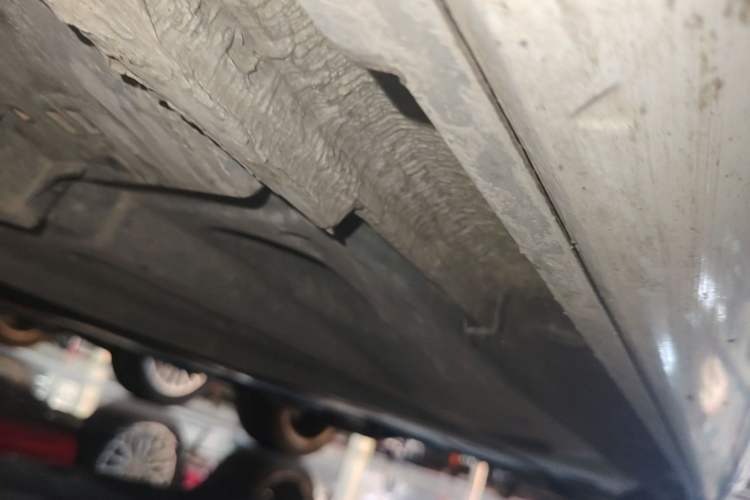 Used Audi A4L 2022 40 TFSI Luxury Dynamic Model Left Side Sill