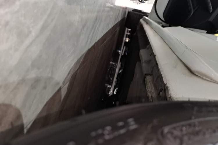 Used Audi A4L 2022 40 TFSI Luxury Prestige Edition Left Side Sill
