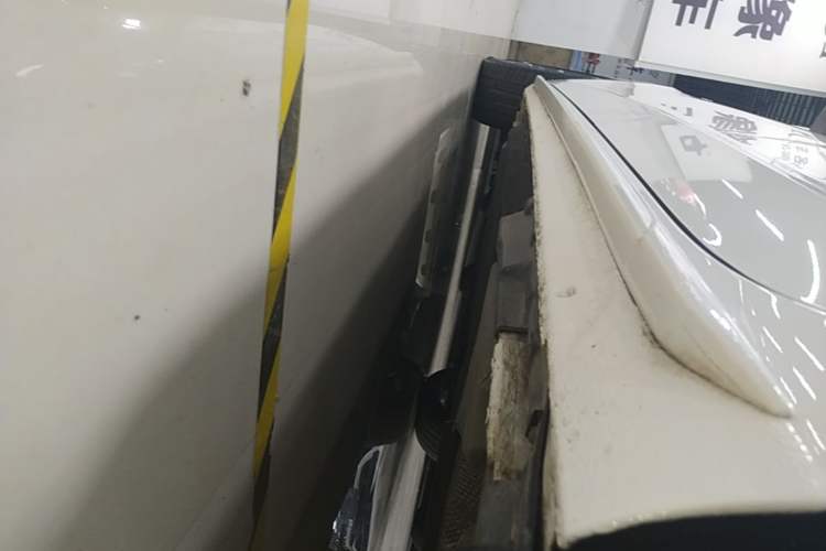 Used Audi A4L 2022 40 TFSI Fashion Dynamic Model Left Side Sill