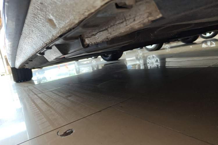 Used Audi A4L 2022 40 TFSI Luxury Dynamic Model Left Side Sill
