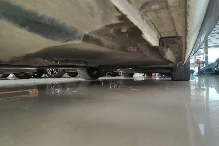 Used Audi A4L 2022 40 TFSI Luxury Dynamic Model Left Side Sill