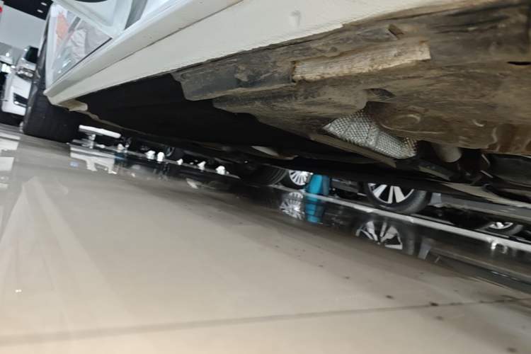 Used Audi A4L 2022 40 TFSI Fashion Dynamic Model Left Side Sill