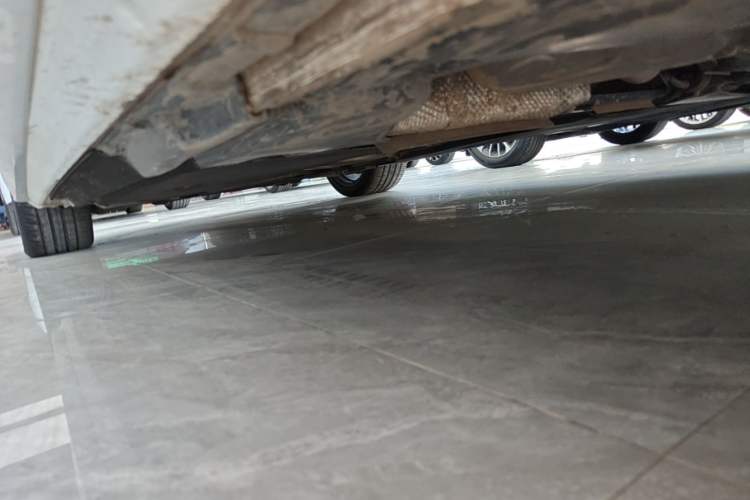 Used Audi A4L 2022 40 TFSI Fashion Dynamic Model Left Side Sill