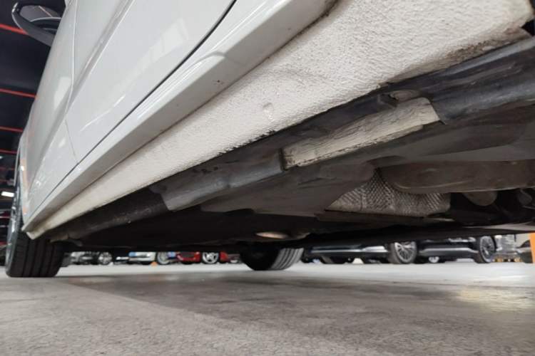 Used Audi A4L 2022 40 TFSI Luxury Prestige Edition Left Side Sill