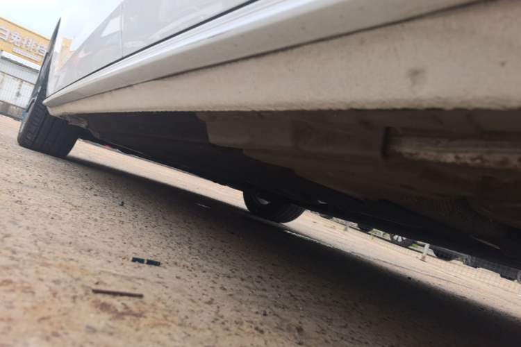 Used Audi A4L 2022 40 TFSI Fashion Dynamic Model Left Side Sill