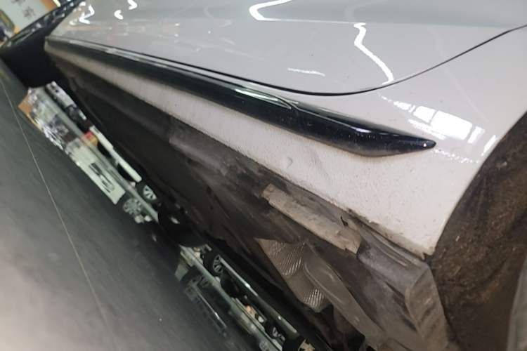 Used Audi A4L 2022 40 TFSI Luxury Dynamic Model Left Side Sill