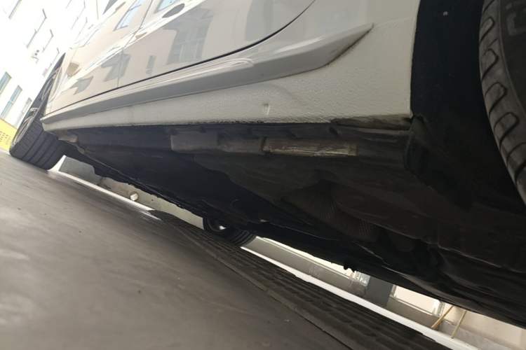 Used Audi A4L 2022 40 TFSI Fashion Dynamic Model Left Side Sill