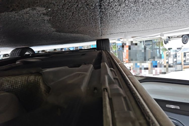 Used Audi A4L 2022 40 TFSI Fashion Dynamic Model Left Side Sill