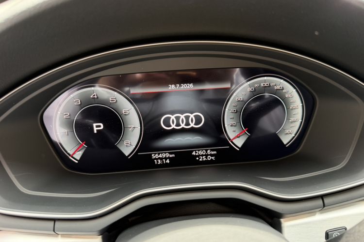 Used Audi A4L 2022 40 TFSI Luxury Dynamic Model Odometer Close Up