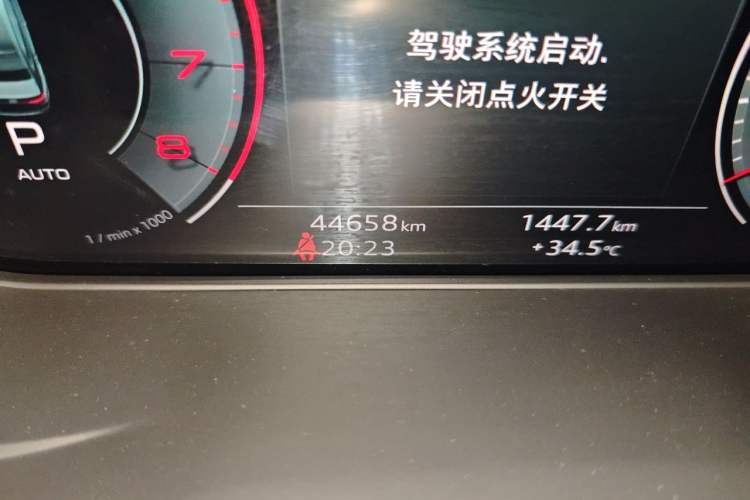Used Audi A4L 2022 40 TFSI Luxury Prestige Edition Odometer Close Up