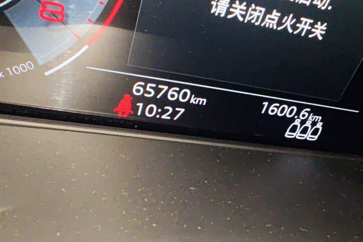 Used Audi A4L 2022 40 TFSI Fashion Dynamic Model Odometer Close Up