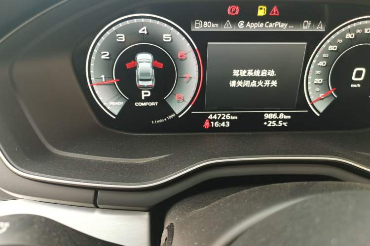 Used Audi A4L 2022 40 TFSI Luxury Dynamic Model Odometer Close Up