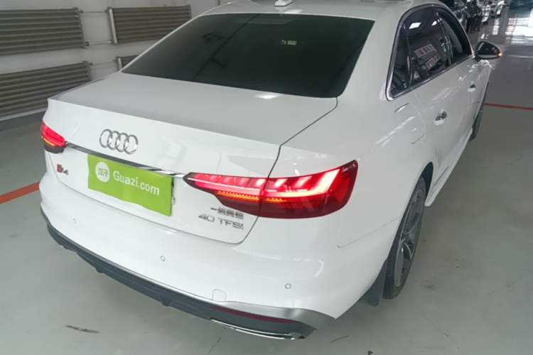 Used Audi A4L 2022 40 TFSI Fashion Dynamic Model Rear Right 45 Deg