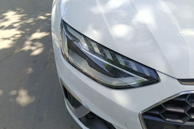Used Audi A4L 2022 40 TFSI Fashion Dynamic Model Right Front Headlight