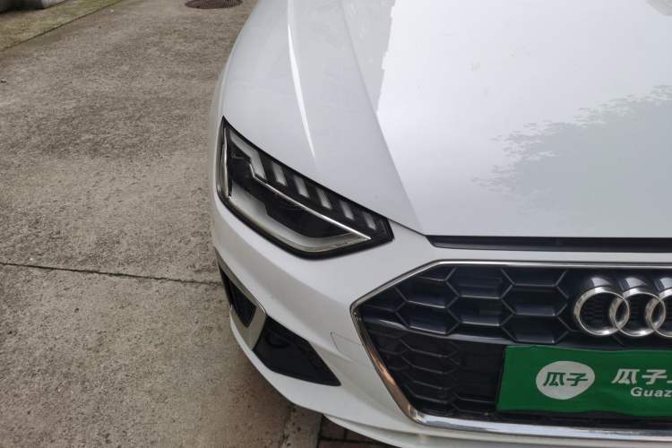 Used Audi A4L 2022 40 TFSI Fashion Dynamic Model Right Front Headlight