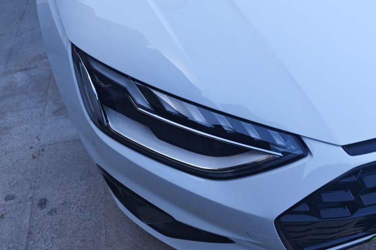 Used Audi A4L 2022 40 TFSI Luxury Dynamic Model Right Front Headlight