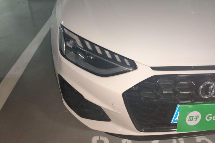 Used Audi A4L 2022 40 TFSI Luxury Dynamic Model Right Front Headlight