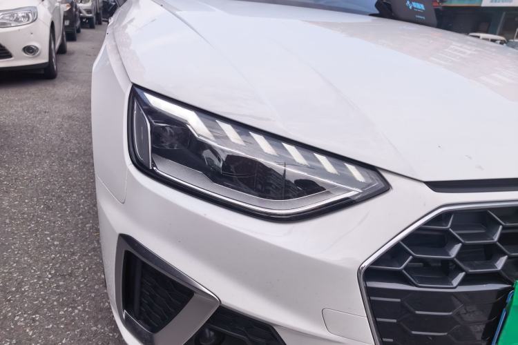 Used Audi A4L 2022 40 TFSI Fashion Dynamic Model Right Front Headlight