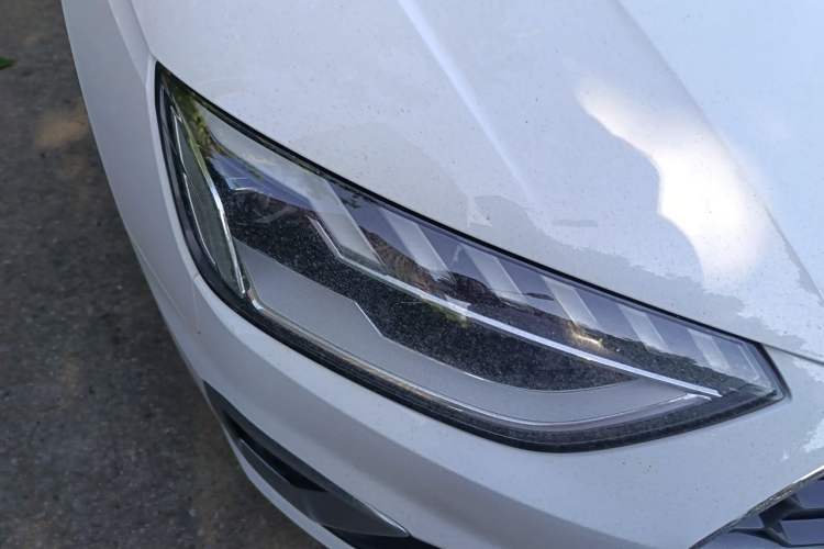 Used Audi A4L 2022 40 TFSI Fashion Dynamic Model Right Front Headlight