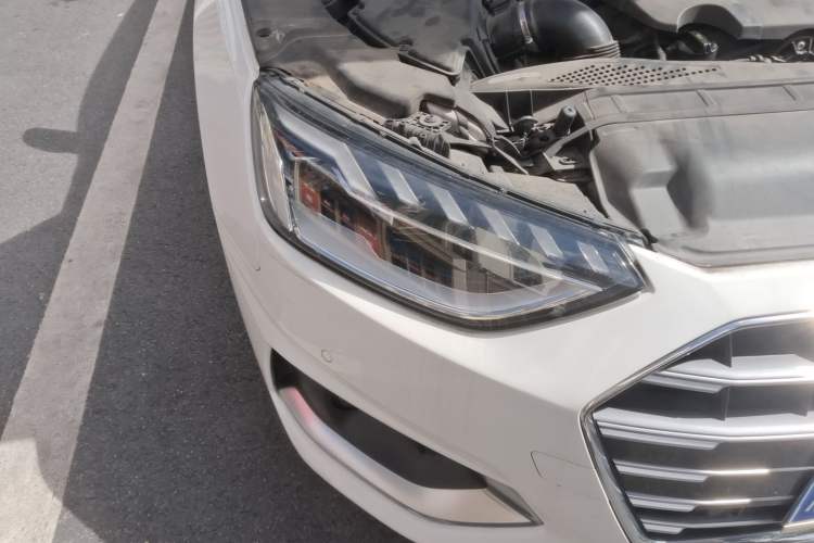 Used Audi A4L 2022 40 TFSI Luxury Prestige Edition Right Front Headlight