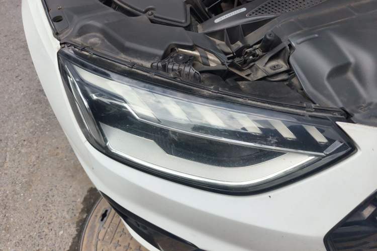 Used Audi A4L 2022 40 TFSI Luxury Dynamic Model Right Front Headlight