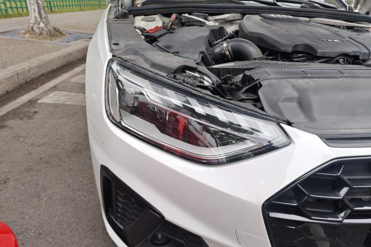 Used Audi A4L 2022 40 TFSI Luxury Dynamic Model Right Front Headlight
