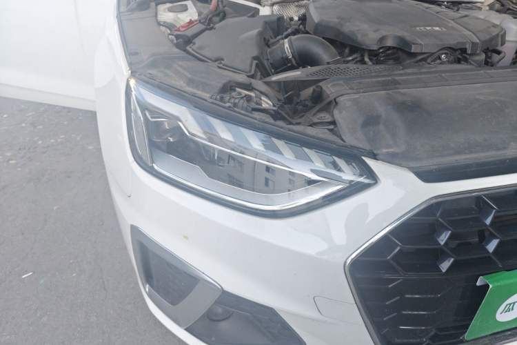 Used Audi A4L 2022 40 TFSI Fashion Dynamic Model Right Front Headlight