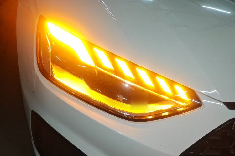 Used Audi A4L 2022 40 TFSI Luxury Dynamic Model Right Front Headlight