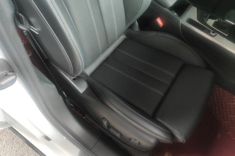 Used Audi A4L 2022 40 TFSI Luxury Dynamic Model Right Front Seat