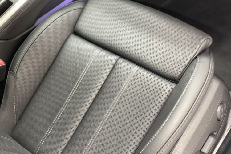Used Audi A4L 2022 40 TFSI Luxury Dynamic Model Right Front Seat