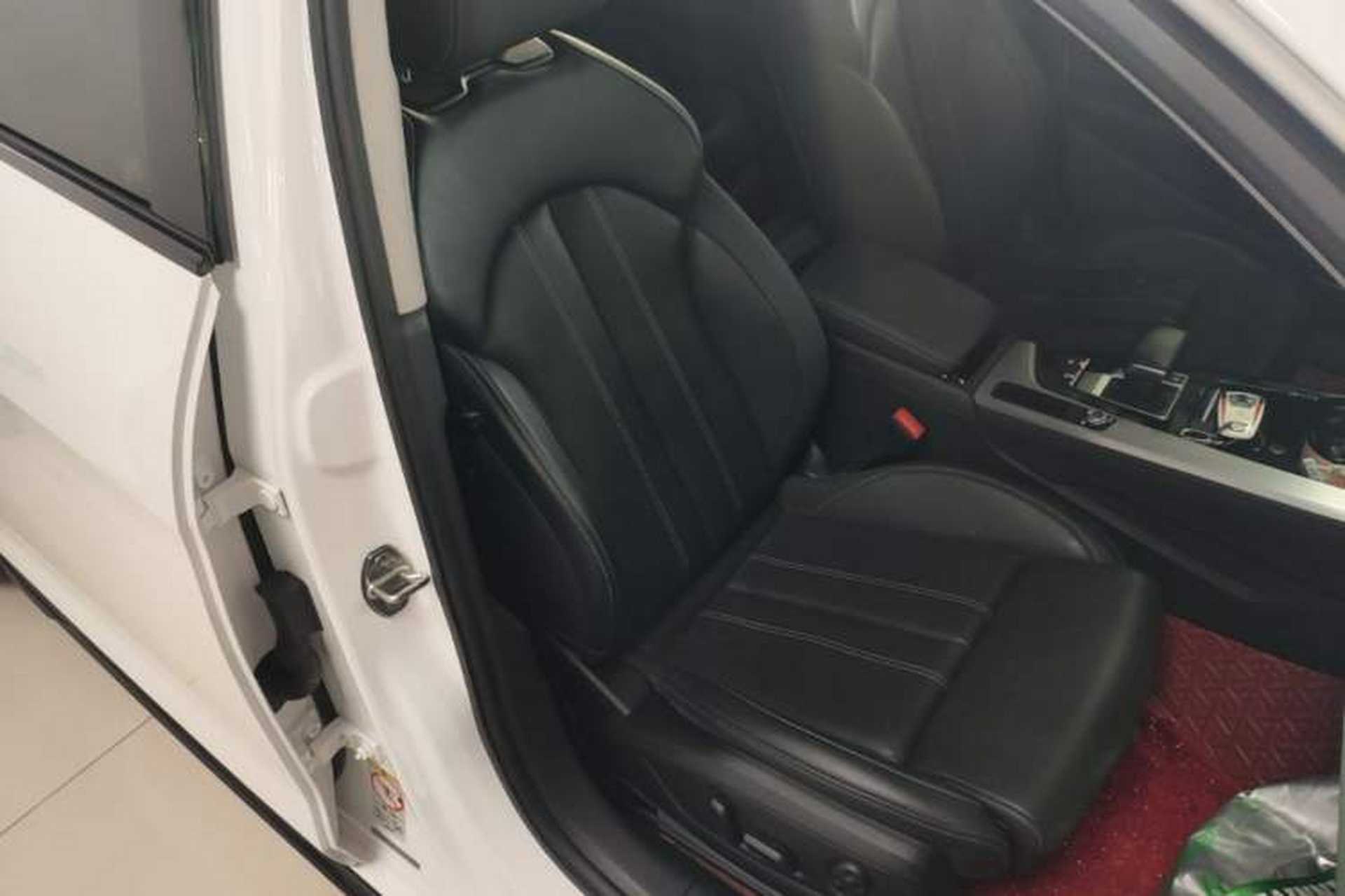 Used Audi A4L 2022 40 TFSI Luxury Dynamic Model Right Front Seat
