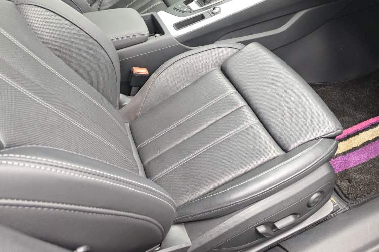 Used Audi A4L 2022 40 TFSI Fashion Dynamic Model Right Front Seat