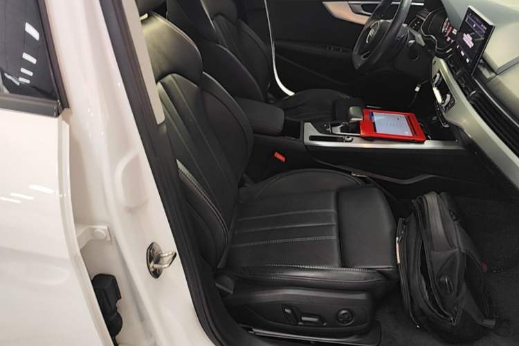 Used Audi A4L 2022 40 TFSI Fashion Dynamic Model Right Front Seat