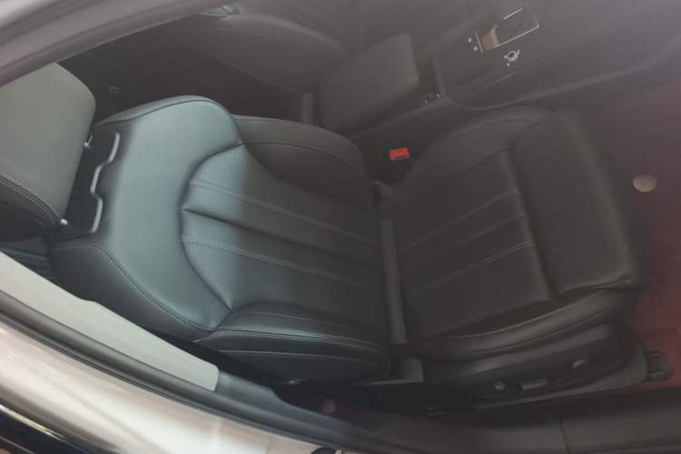 Used Audi A4L 2022 40 TFSI Fashion Dynamic Model Right Front Seat